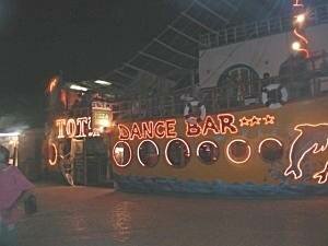 Tota's Bar at night